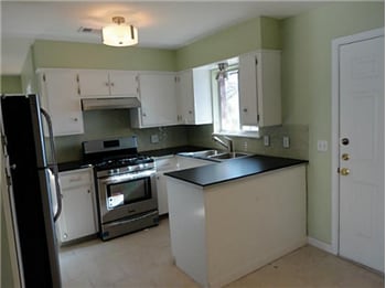 Building Photo - 606 W N Loop Blvd