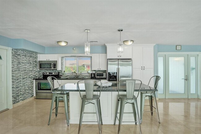 Foto del edificio - 3406 Robbins Rd