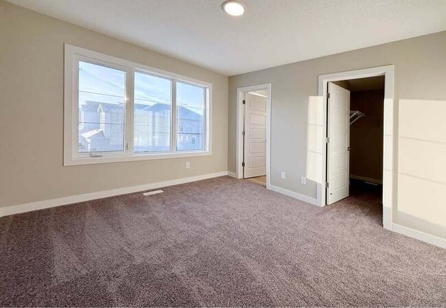 Building Photo - 20724-20742 42 Avenue NW