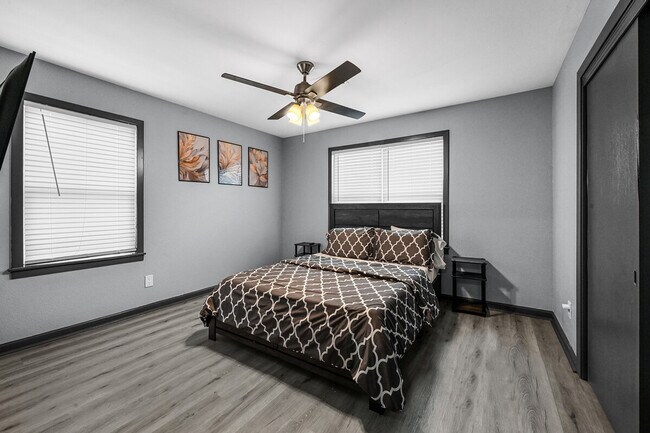 Foto del edificio - 4406 Edison St