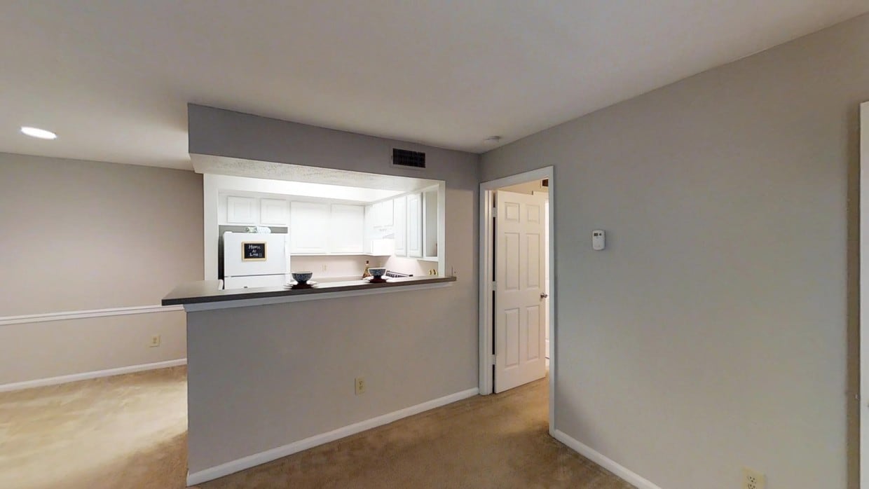 Photo - Springfield Apartments