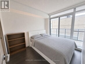Building Photo - 38 Widmer St