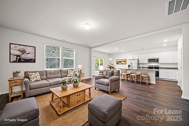 Building Photo - 3200 Polk and White Rd