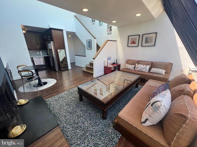 Foto del edificio - 3222 Cherry Hill Ln