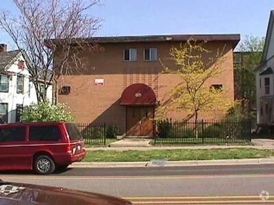 Building Photo - 607 Hill St