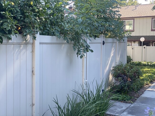 Photo - 2539 Blue Rock Ct (San Jose, CA) Townhome