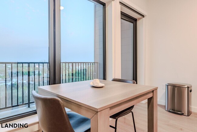 Foto del edificio - 2623 Keene St