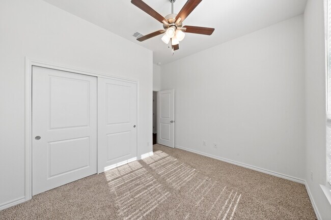 Building Photo - 7308 Caladium Dr