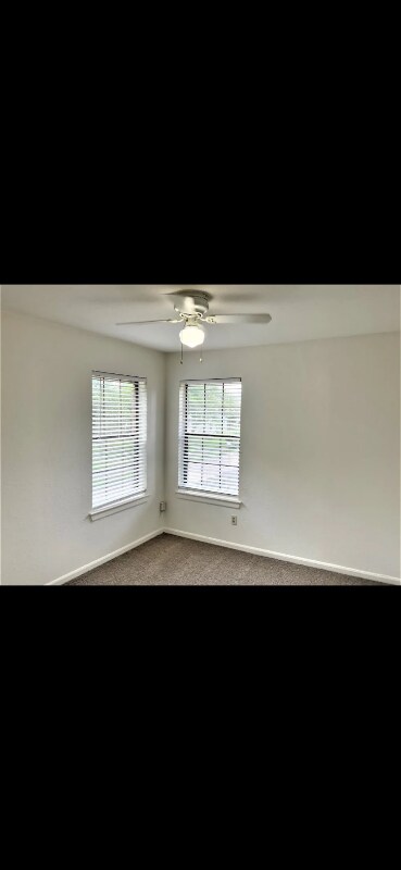 Foto del edificio - 1803 Shoreline Dr