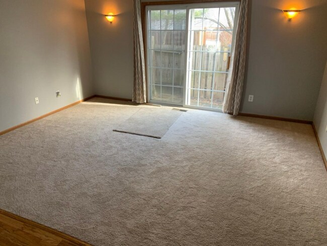 Foto del edificio - 1732 Ridgebury Dr