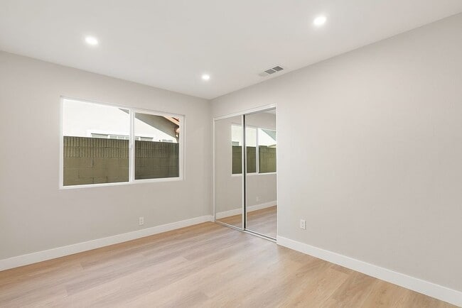 Building Photo - 17314 De Groot Pl
