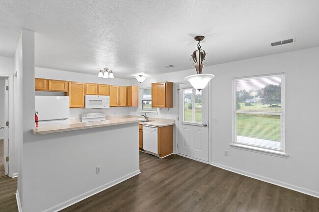 Foto del interior - Cattail Lane Townhomes