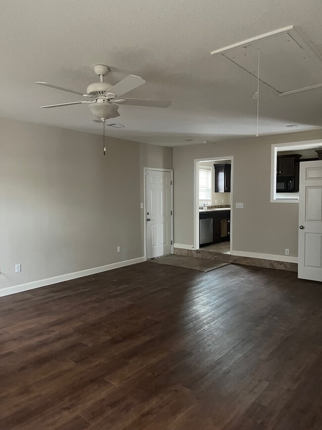 Foto del edificio - 1829 Rich Rd