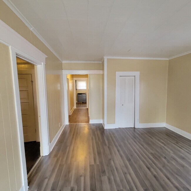 Foto del edificio - West Indy 3BR House ready to LEASE!