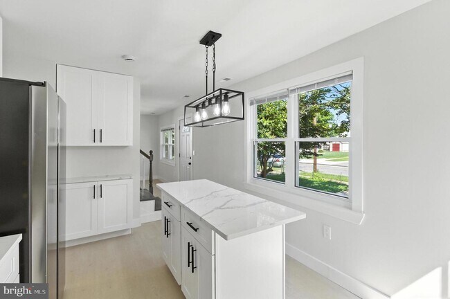 Foto del edificio - 821 S Woodlynn Rd