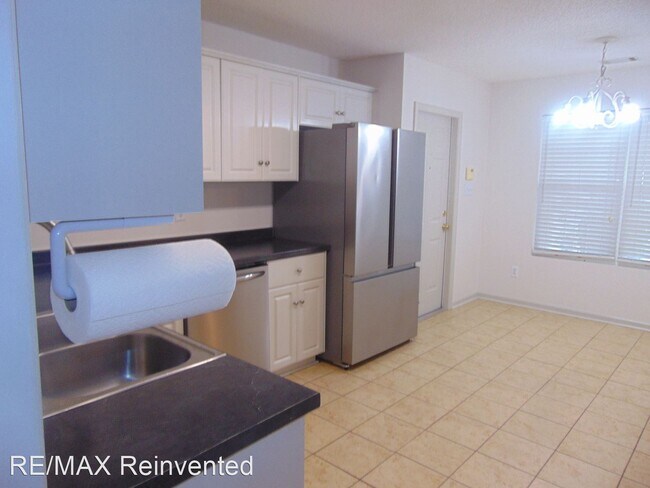 Building Photo - 3 br, 2 bath House - 553 Wendover