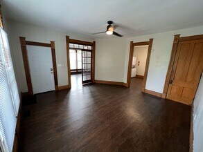 Building Photo - 700 W Powers St