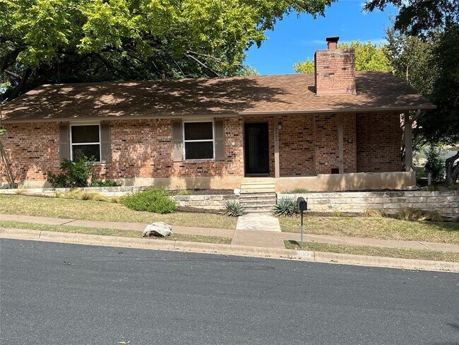 Building Photo - 7002 Danwood Dr