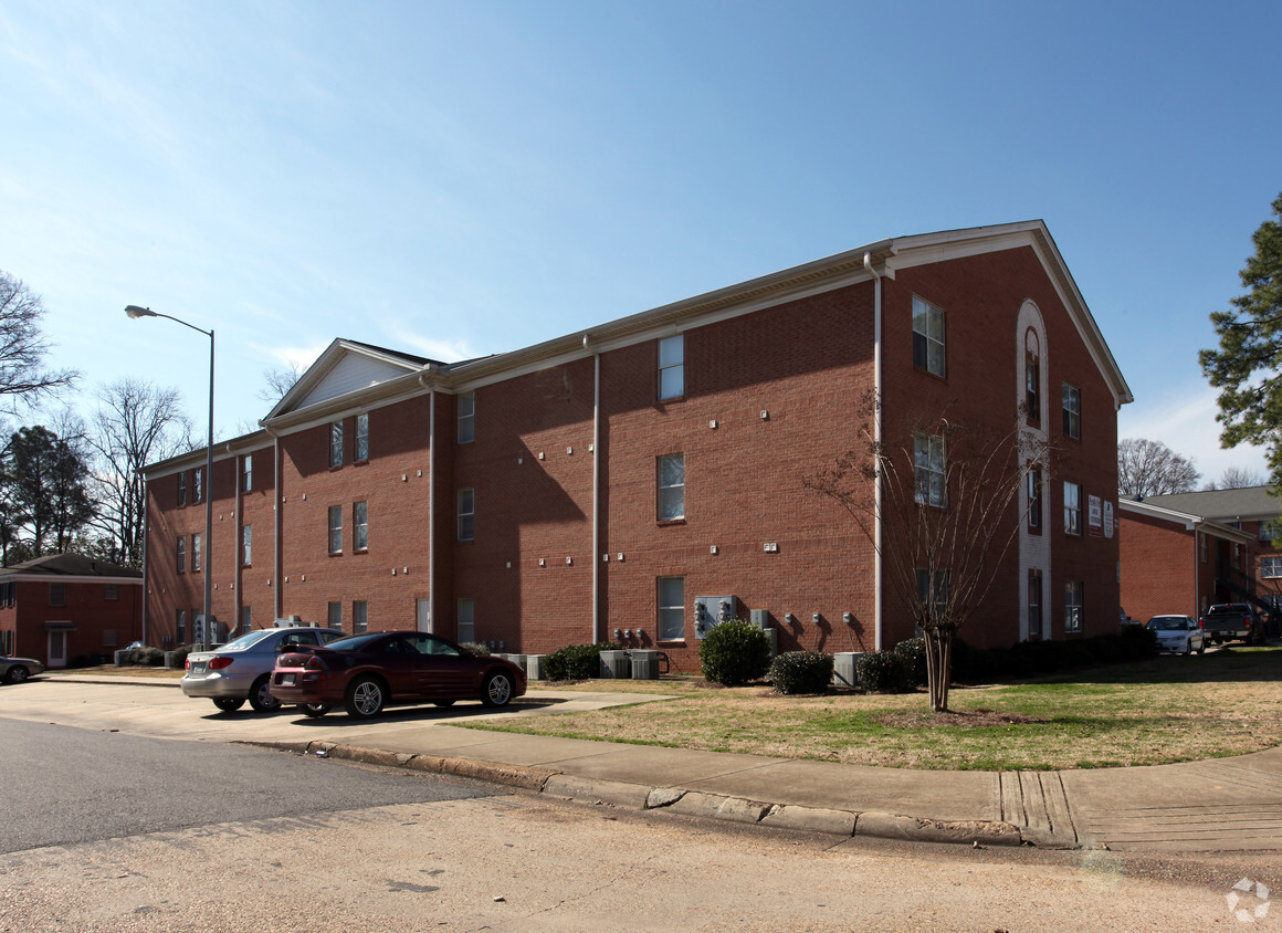 Primary Photo - Cornerstone Apartments