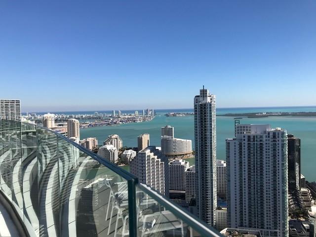 Foto del edificio - 45 SW 9th St