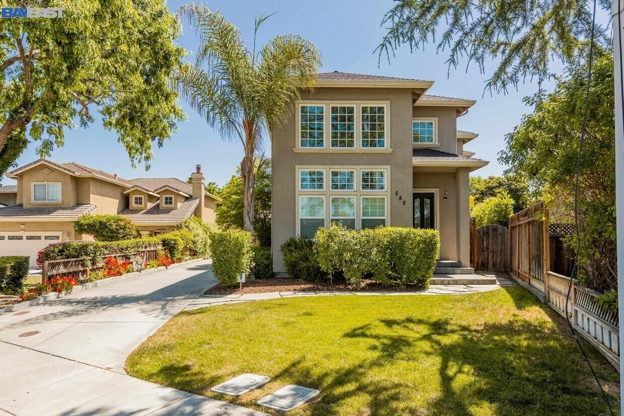 Foto principal - Stunning Executive Willow Glen home in Pri...