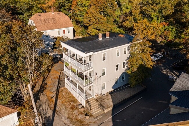 Foto del edificio - 12 Arthur Ave