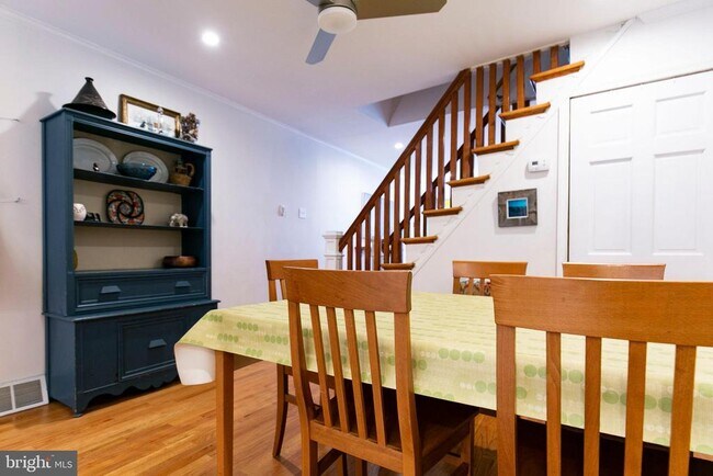 Foto del edificio - 716 Clymer St