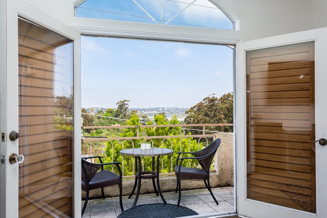 Foto del edificio - 919 W Lewis St