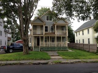 Primary Photo - 374 Park Ave