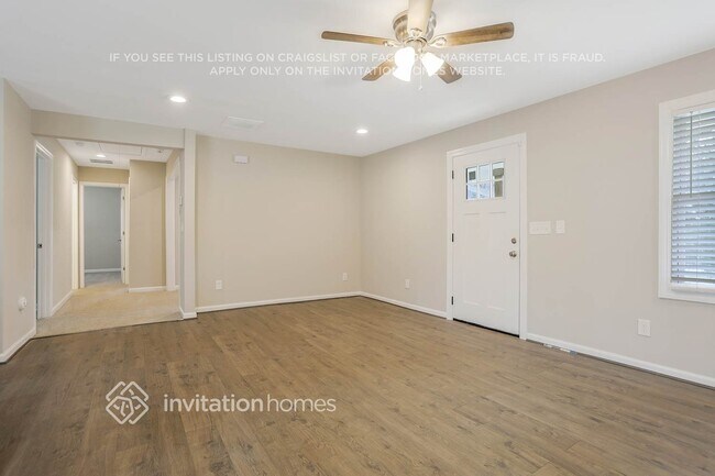 Foto del edificio - 1426 Spring Valley Ln