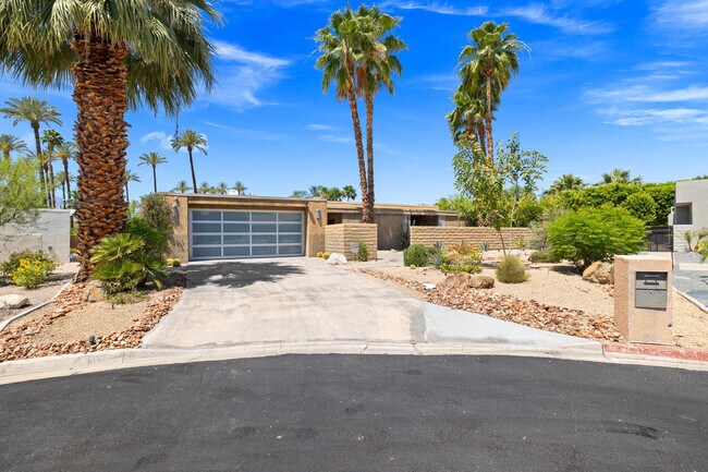 Foto del edificio - 70520 Gardenia Ct