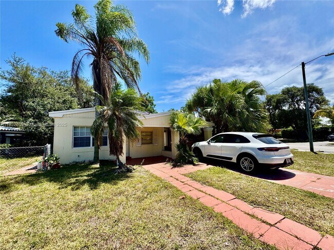 Foto del edificio - 2100 NE 173rd St