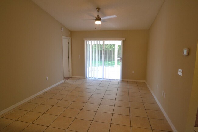 Building Photo - 2835 Timbercrest Pl