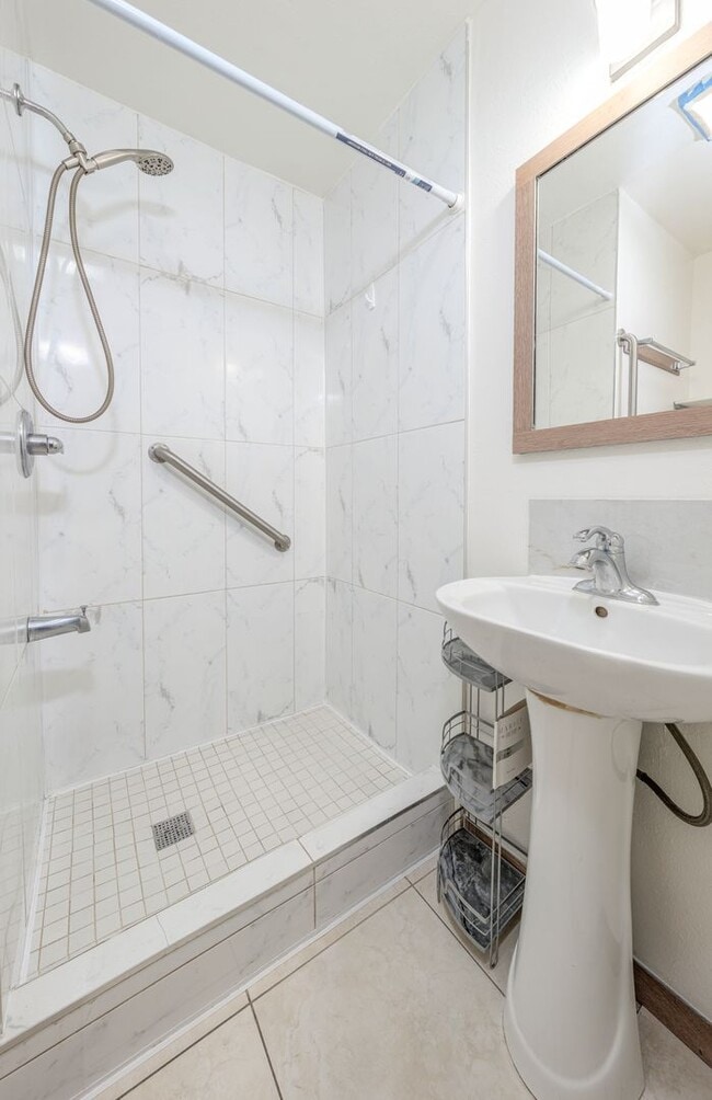Foto del edificio - 1688 W Sumac Ln