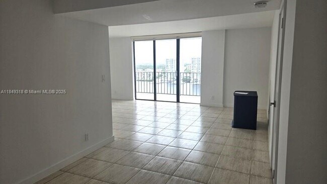 Foto del edificio - 18181 NE 31st Ct