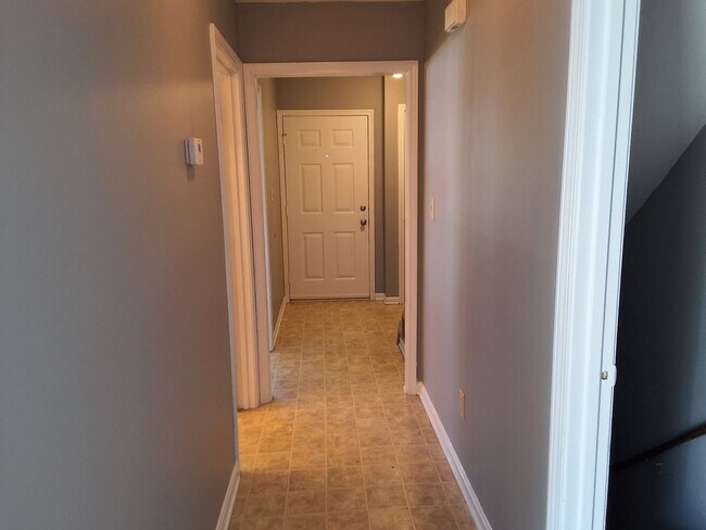 Foto del edificio - 716 Rogersville Rd