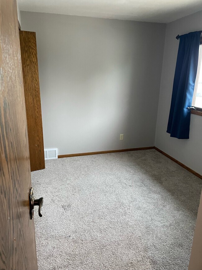 2200 E Ave E, Bismarck, ND 58501 House Rental in Bismarck, ND