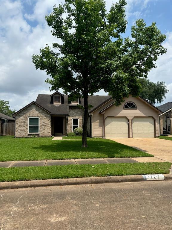 Foto principal - 3727 Bartons Ln