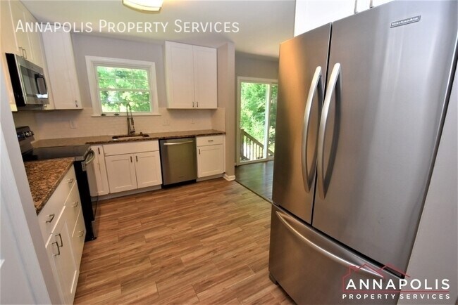 Foto del edificio - 442 Poplar Ln