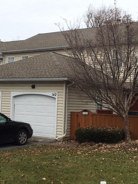 Building Photo - 142 Treetops Dr