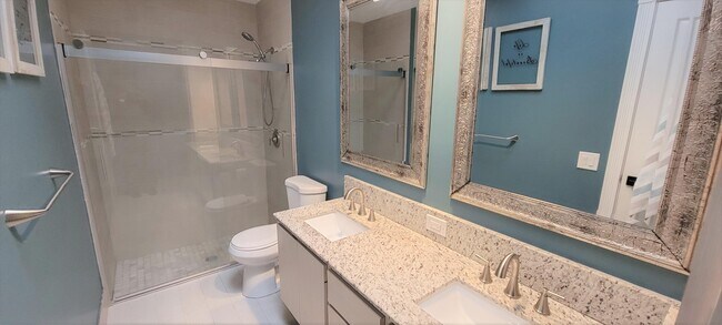 Foto del edificio - 3203 Pin Oak Ct