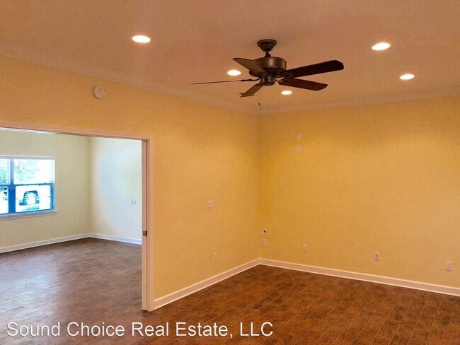 Foto del edificio - 3 br, 2 bath House - 399 Edge Ave
