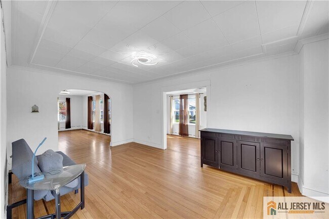 Building Photo - 14 Albourne St