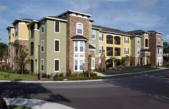 Building Photo - 10211 Courtney Palms Blvd