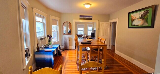 Foto del edificio - 58 Bristol Rd