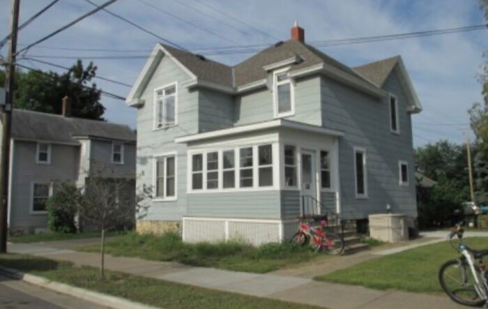 Primary Photo - 411 Franklin St