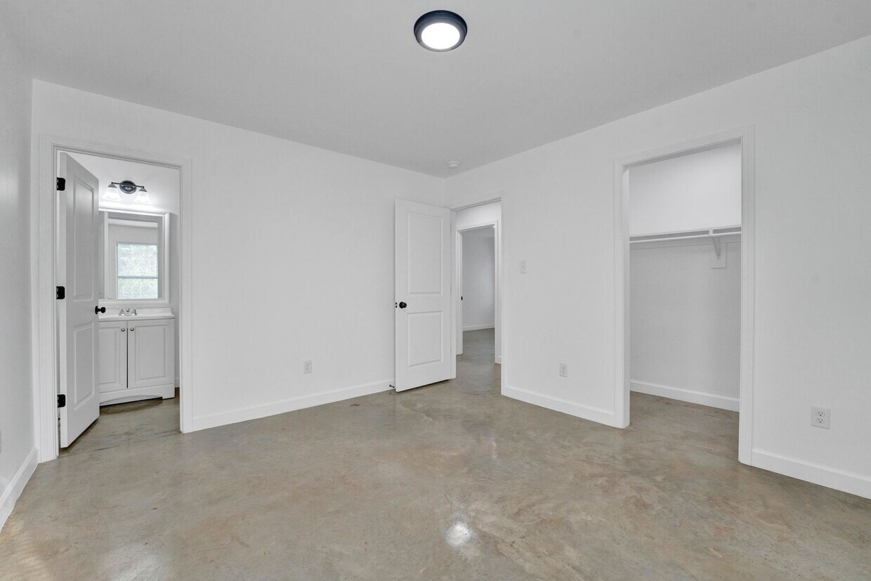 Building Photo - New Rental Opportunity in Memphis!