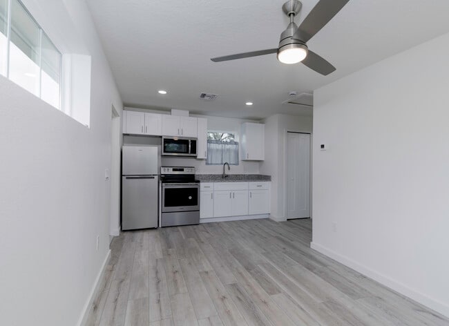 open dining/living room - 2735 4th Ave S
