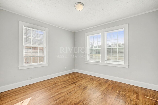 Photo - 1052 National St House