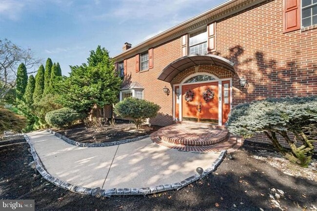 Building Photo - 253 Peoples Way